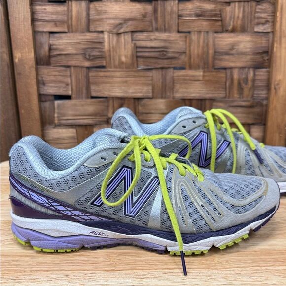 New Balance Barringer 890 v2 Women's Gray and Lime Athletic Shoes - Picture 2 of 5